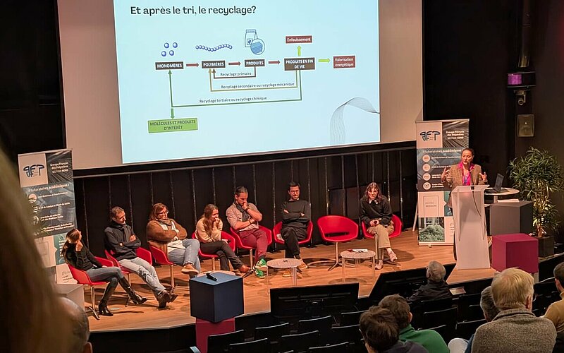 Image de la conférence Les plastiques : pollution ou solution ? Crédit : Matteo Barberis