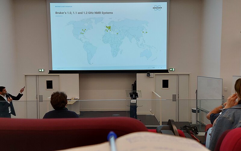 Workshop ultra hauts champs par Patrick Wikus – Bruker ©Xavier Trivelli